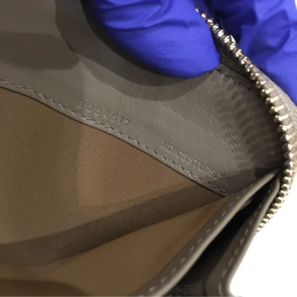 NWOT Burberry Brown Purple Long Leather Wallet - Picture 9 of 10